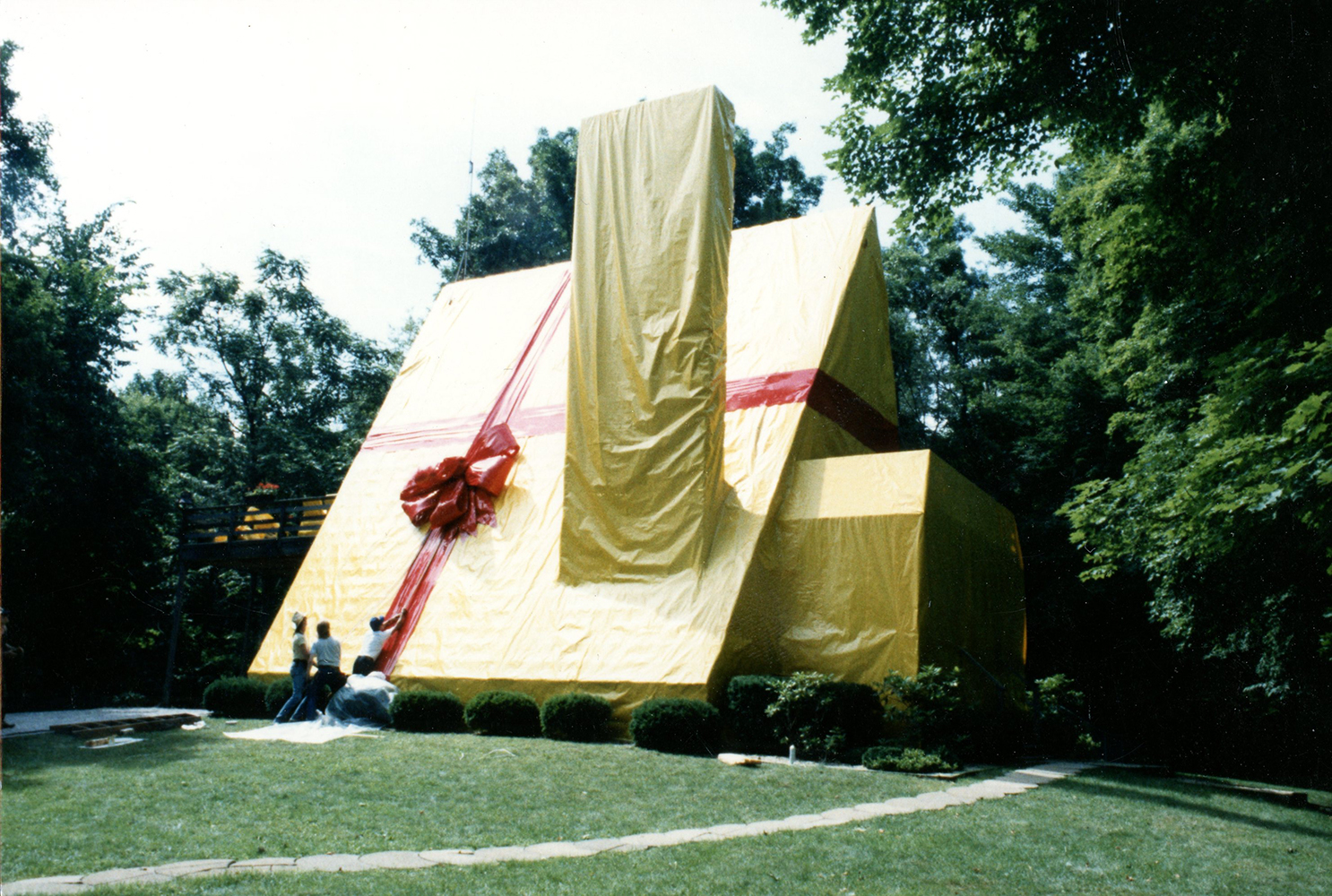 gmfilms ohio lottery gift-wrapped house commercial cleveland ohio
